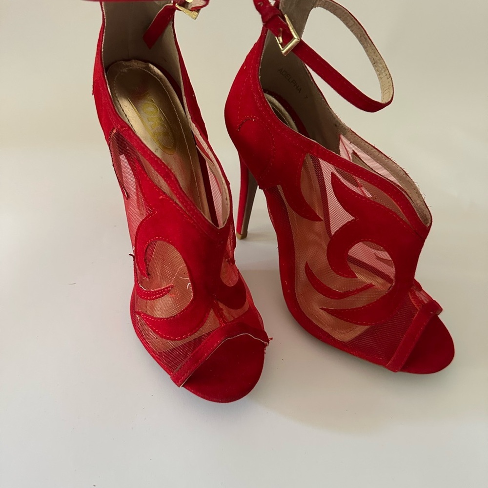 Yoki Red Open-Toe Heels - Picture 5 of 8